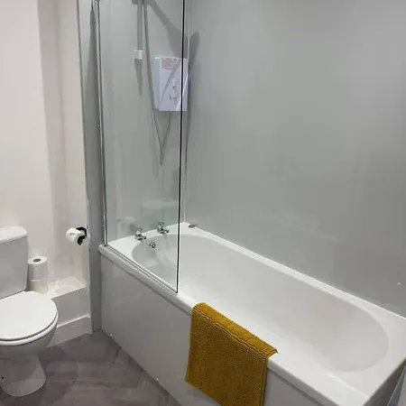 アパート 2 Bedroom Serviced In 3 Loftus