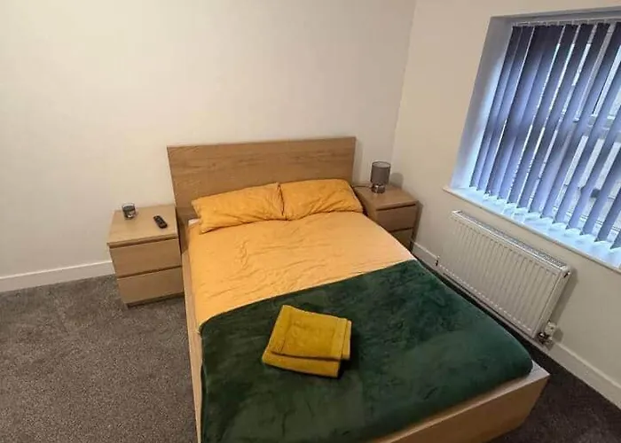 2 Bedroom Serviced In 3 Loftus